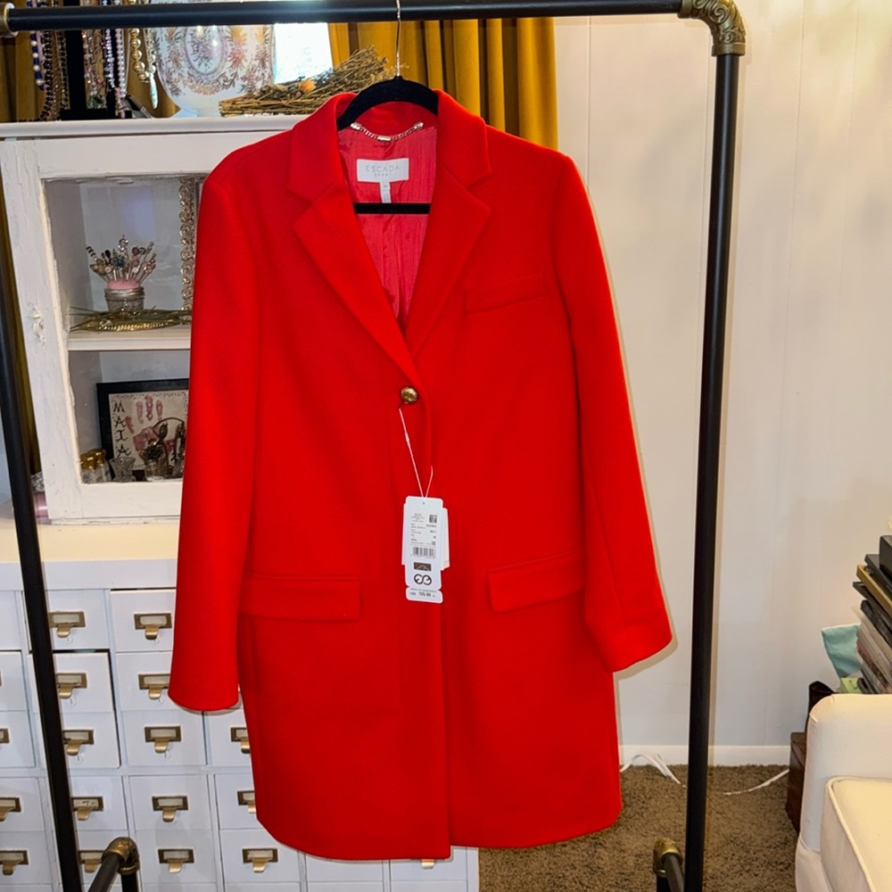 NWT Escada Sport red coat ⭐️⭐️ retailed over $1,000